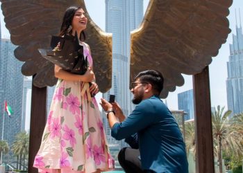 गायक महेश र गायिका अस्मिताबीच इन्गेजमेन्ट