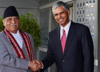 प्रधानमन्त्री दाहाल दिल्लीमा, विदेश मन्त्रालयका कर्मचारीको गरे स्वागत