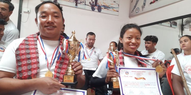 पारा भारोत्तोलन प्रतियोगिता: सुपर राई र रोशनी लामा प्रथम र उत्कृष्ट खेलाडी