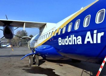 बुद्ध एयरको जहाज चिप्लियो, विमानस्थल बन्द