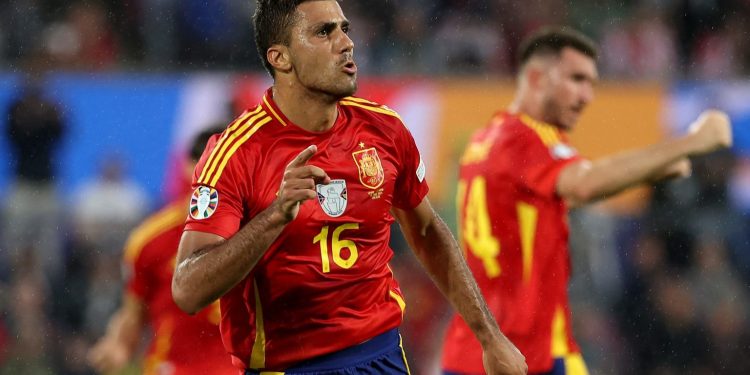 युरोपेली च्याम्पियनसिप : स्पेन क्वाटर फाइनलमा