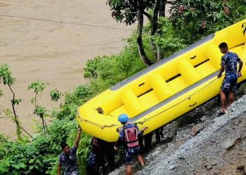 त्रिशूलीमा भेटिएन बेपत्ता बस, भोलिमात्रै खोजिने