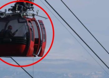 चन्द्रागिरि केबलकारमा अड्किए यात्रु, ७५ जनाको  उद्धार