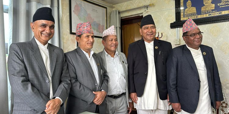 कर्णालीमा माओवादीका मन्त्रीहरुले दिए राजीनामा