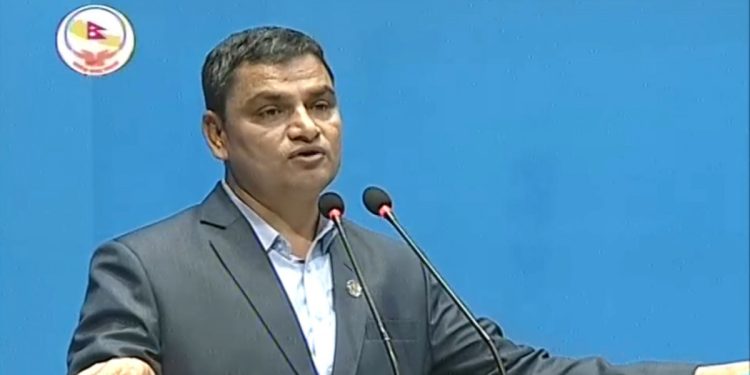 स्वास्थ्य बीमा प्रभावकारी बनाउन ऐन परिवर्तन गर्ने स्वास्थ्यमन्त्रीको प्रतिबद्धता