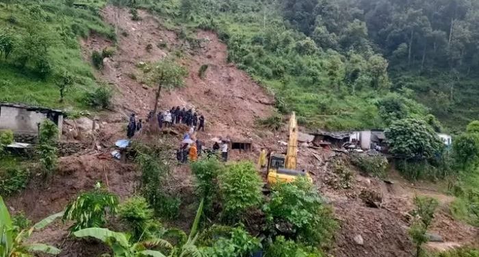 रामेछापमा पहिरोले तीन किशोरीको मृत्यु