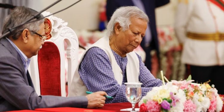 बंगलादेश अन्तरिम सरकारको पहिलो मन्त्रिपरिषद् बैठकः यस्ता छन् ८ निर्णय