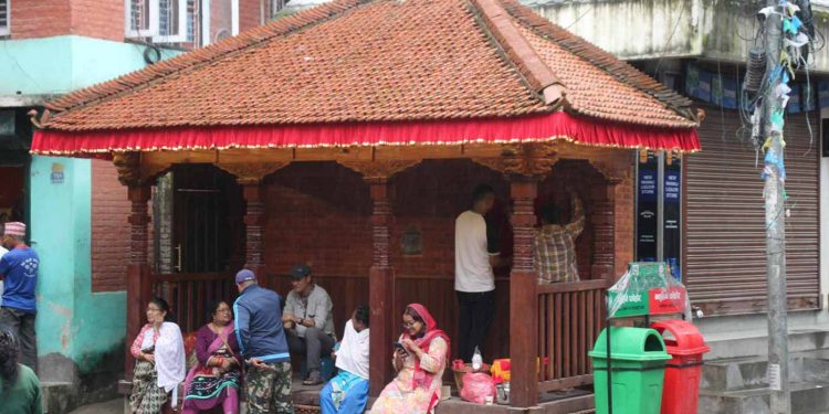 ३२४ वर्ष पुरानो ‘ग्वलःदे फल्चा’ र ध्वाखा छें पुनर्निर्माण