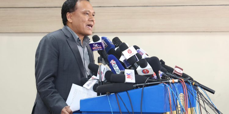 लेखा समितिलाई आवश्यक विवरण मात्र पठाएको छु: कुलमान घिसिङ