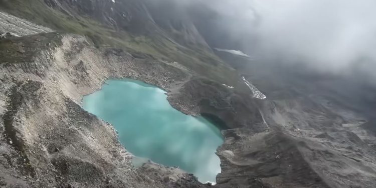 सोलुखुम्बु थामेमा २ हिमताल फुटेपछि बाढी आएको पुष्टि(भिडियोसहित)