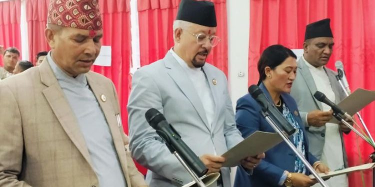 कर्णाली सरकारमा सहभागी भयो कांग्रेस, चार मन्त्रीले लिए शपथ