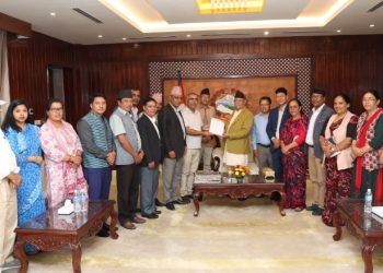 प्रधानमन्त्रीलाई एमाले काठमाडौंको ध्यानाकर्षण