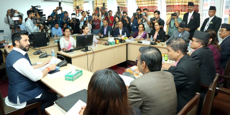 संसदीय छानबिन समितिमा रवि लामिछानेका ६ घण्टा