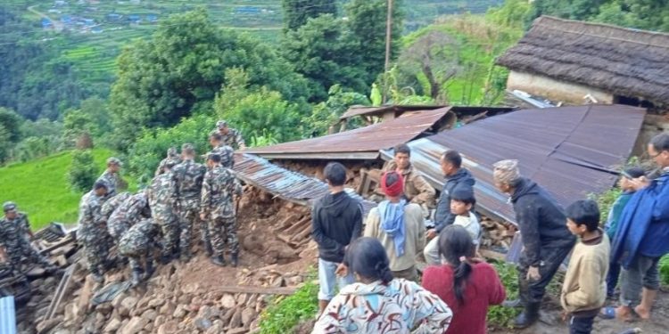 दोरम्बा पहिरोमा ६ जनाको शव फेला, ४ बेपत्ता(अपडेट)