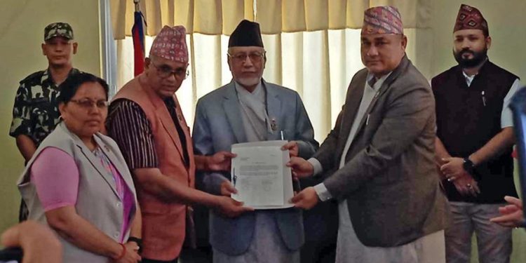 सुदूरपश्चिमको मुख्यमन्त्री कमलबहादुर शाह दाबी पेस