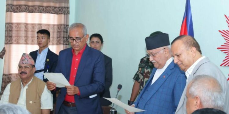 एमाले उपाध्यक्ष बरालसहित नयाँ केन्द्रीय सदस्यले लिए शपथ