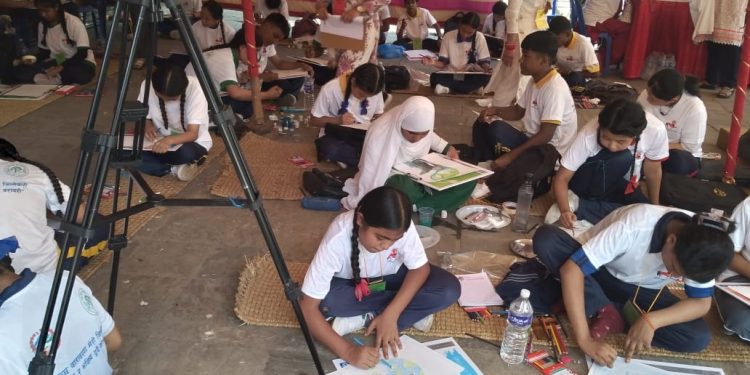 मोतिदेवी स्मृति केन्द्रद्वारा वातावरणबारे सचेतना दिन चित्रकला प्रतियोगिता आयोजना