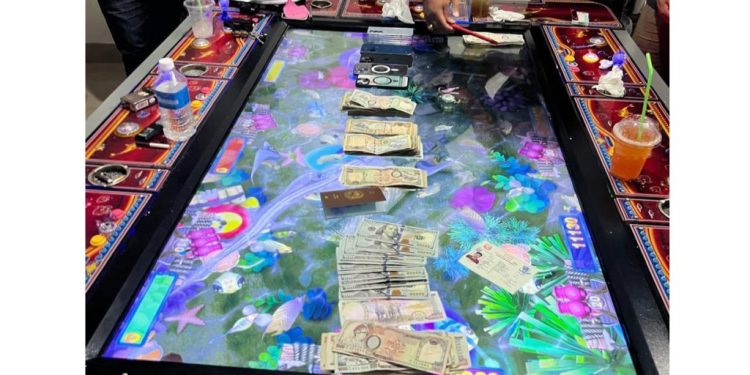 चिनियाँको जुवा अखडामा प्रहरीको छापा