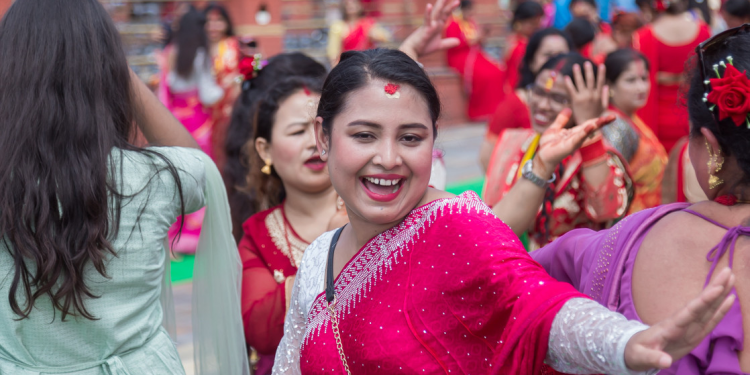 पशुपतिमा तीजको रौनक[फाेटाेफिचर]