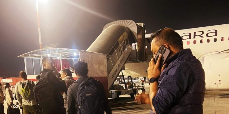 भिस्टारा एयरवेजमा बम हल्लाः सेनाको तीन घण्टा खानतलासी, केही भेटिएन