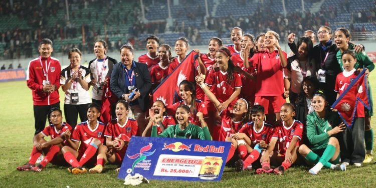 साफ च्याम्पियनसिप : भारतलाई पेनाल्टी सुटआउटमा हराउँदै नेपाल फाइनलमा