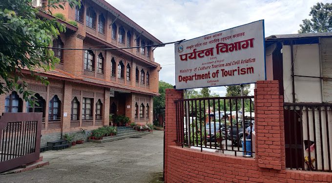 अब तारे होटलमा प्लास्टिकजन्य बोटल प्रयोग गर्न नपाइने