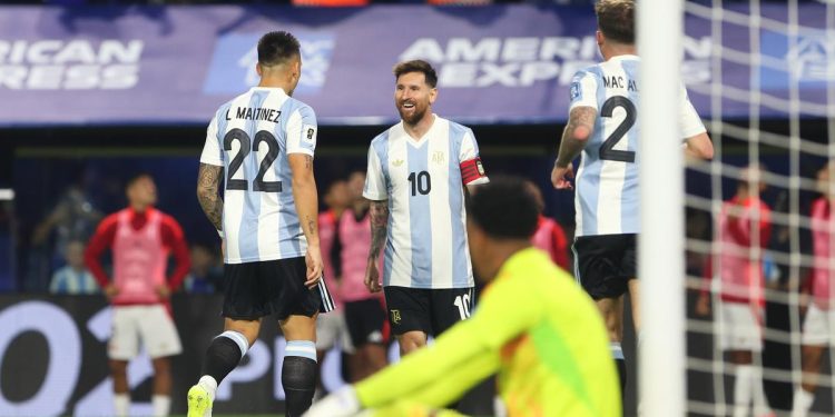 मार्टिनेजको गोलमा अर्जेन्टिनाको जित