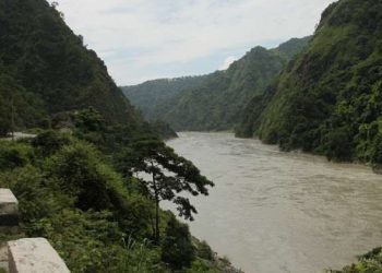 नवलपरासीबाट काठमाडौं आउँदै गरेको ट्रक त्रिशूलीमा खस्यो, ३ जना घाइते