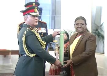 प्रधान सेनापति सिग्देलले पाए भारतीय सेनाको मानार्थ महारथी दर्जा