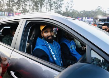 दीपेन्द्रले जिते कार, ललितले पाए मोटरसाइकल