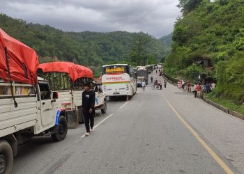 नौबिसे-मुग्लिन सडकखण्ड एक सातासम्म दैनिक तीन घण्टा आंशिक बन्द हुने