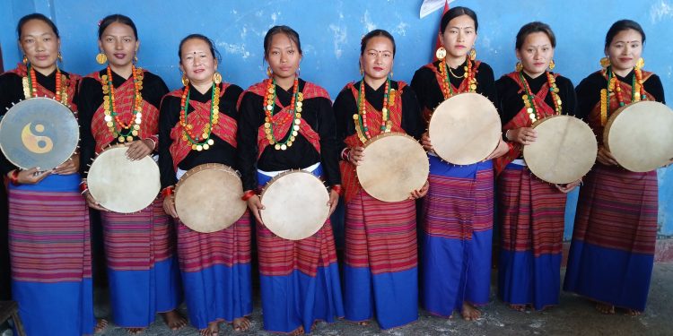 सोनाम ल्होसार, देशैभरि सार्वजनिक बिदा