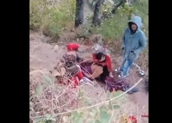 बझाङमा अस्पताल लैजाँदै गर्दा बाटोमै सुत्केरी र बच्चाको मृत्यु