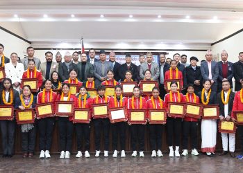 पदक विजेता खेलाडी प्रधानमन्त्रीबाट पुरस्कृत