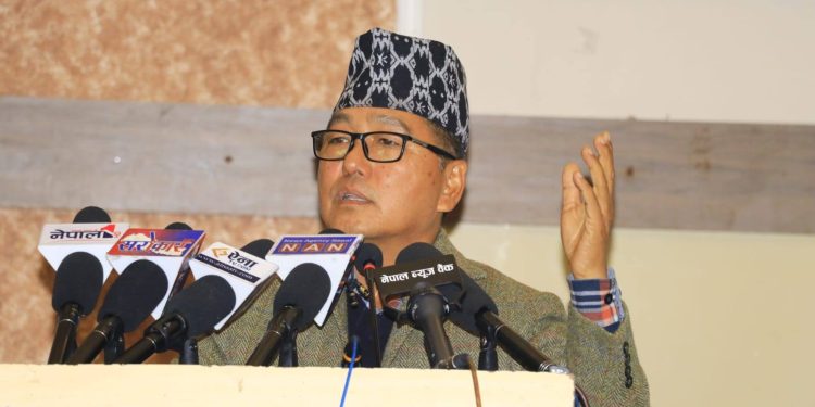 प्रधानमन्त्री ओलीलाई राप्रपा अध्यक्ष लिङ्देनले भेटेरै दिए पृथ्वी जयन्तीको निम्ता