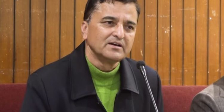 मुकुम्लुङको समस्या वार्ताबाट हल गर्नुपर्छ : योगेश भट्टराई