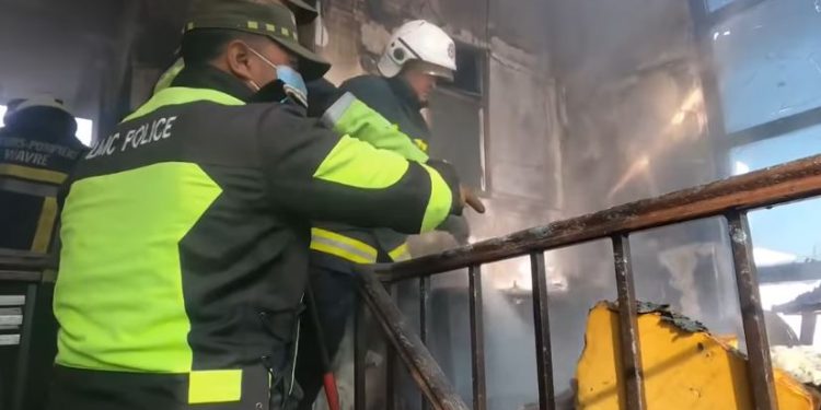 ललितपुरको सिभिल होम्सको एक घरमा आगलागी