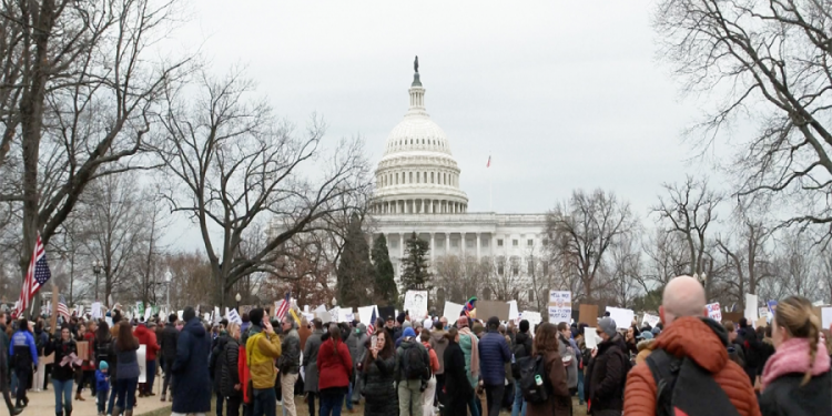 सडकमा उत्रिए यूएसएआईडीका कर्मचारी