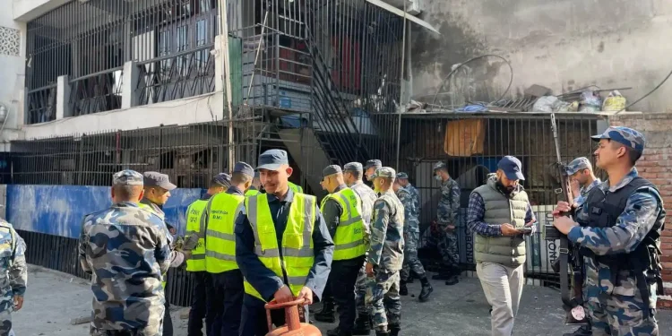 कमलपोखरीको शानदार म:म पसलमा सिलिण्डर विष्फोट, ११ जना घाइते