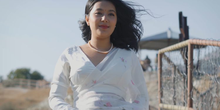 बिपिनको “सुन्दर तिम्रो” मा नुपुर र रुबिनको रोमान्स ( भिडियो )