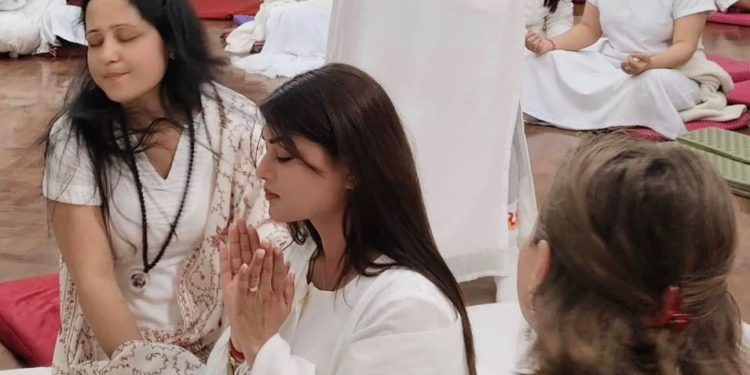 ओशो सन्न्यासी बनिन् शिल्पा पोखरेल(तस्बिर र भिडियो)