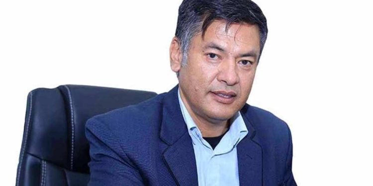 कुलमानलाई हटाएर विद्युत् प्राधिकरणको कार्यकारी निर्देशकमा हितेन्द्रदेव नियुक्त