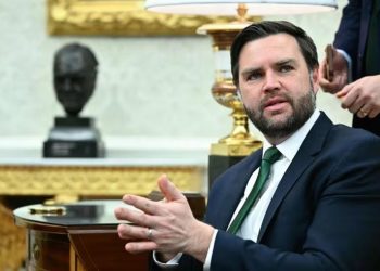 ग्रीन कार्ड धारकलाई निष्कासन गर्ने अधिकार छ : अमेरिकी उपराष्ट्रपति