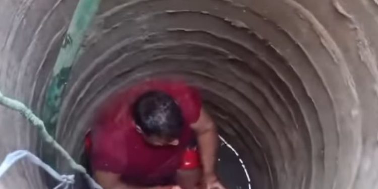 इनारमा खसेका कामदारको उद्धार(भिडियोसहित)