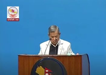 गैरआवसीय नेपालीलाई दोहोरो नागरिकता दिन सकिँदैनः सञ्चारमन्त्री