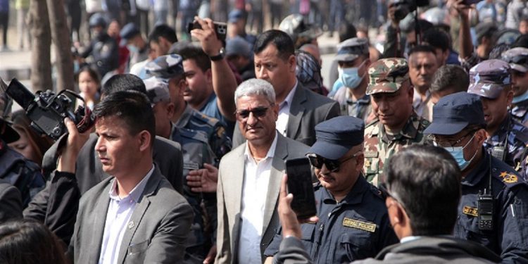 दुर्गा प्रसाईं छिट्टै पक्राउ पर्छन्ः गृहमन्त्री