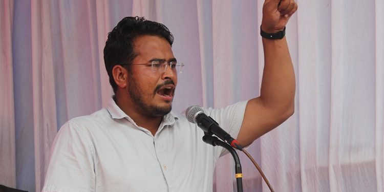 टुकुचामा गाडिहालौँ, छोड्नु हुँदैनः ज्ञानेन्द्र शाही