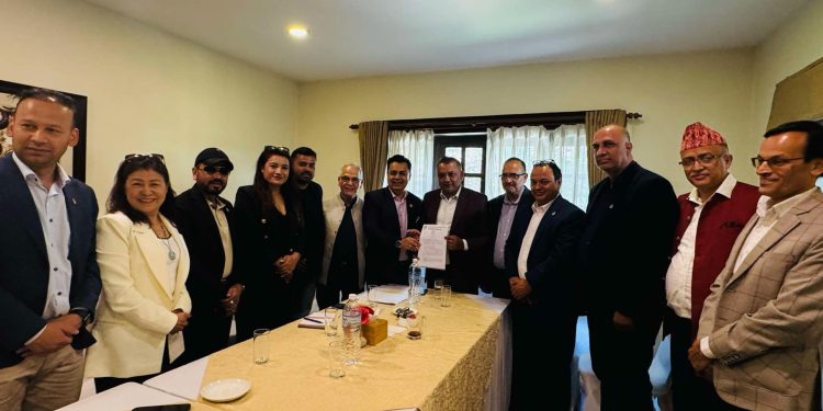 एनआरएनएलाई दलीयकरणबाट मुक्त गर्नुपर्छ: गगन थापा