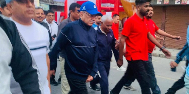 भैरहवामा मर्निङ वाकमा देखिए प्रचण्ड