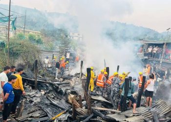 अछाम साफेबगर हाटबजारमा आगलागी, १० पसल जले